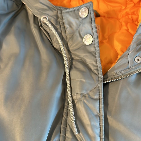 We The Free Vest 💛🥶💛 - Picture 8 of 12